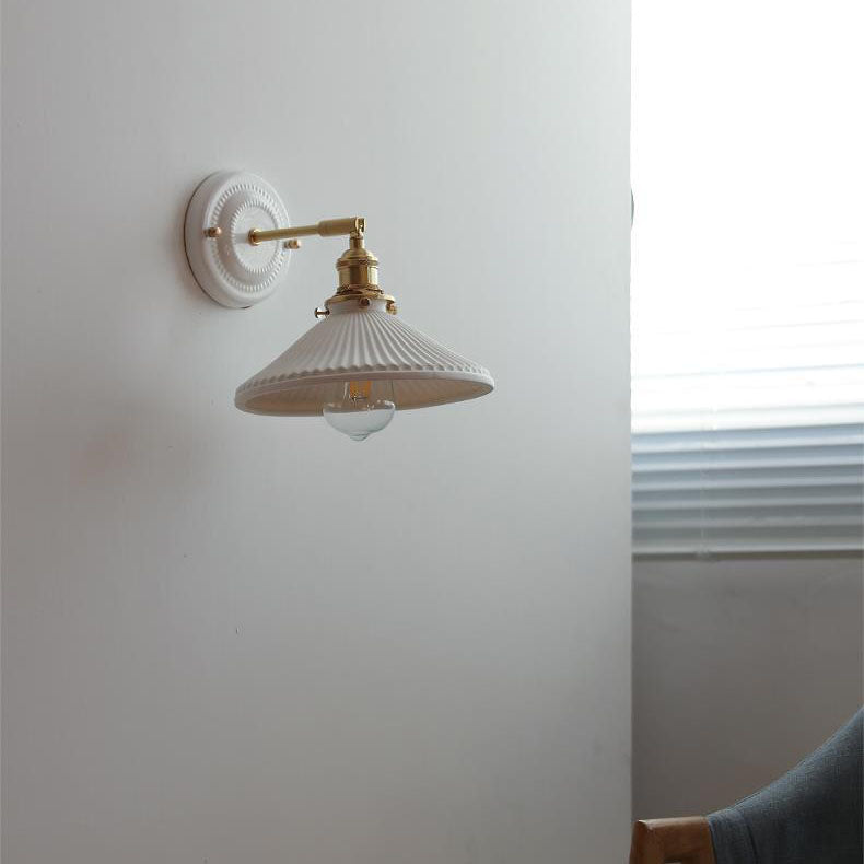 Moktan Sabai Vintage Japanese Ceramic Brass Wall Light E27 Hardwired
