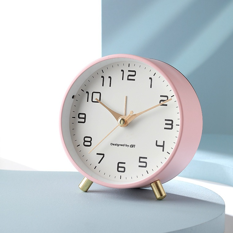Moktan Sabai Scandinavian Silent Table Clock Modern Metal Glass Battery Operated Desk Clock Pink