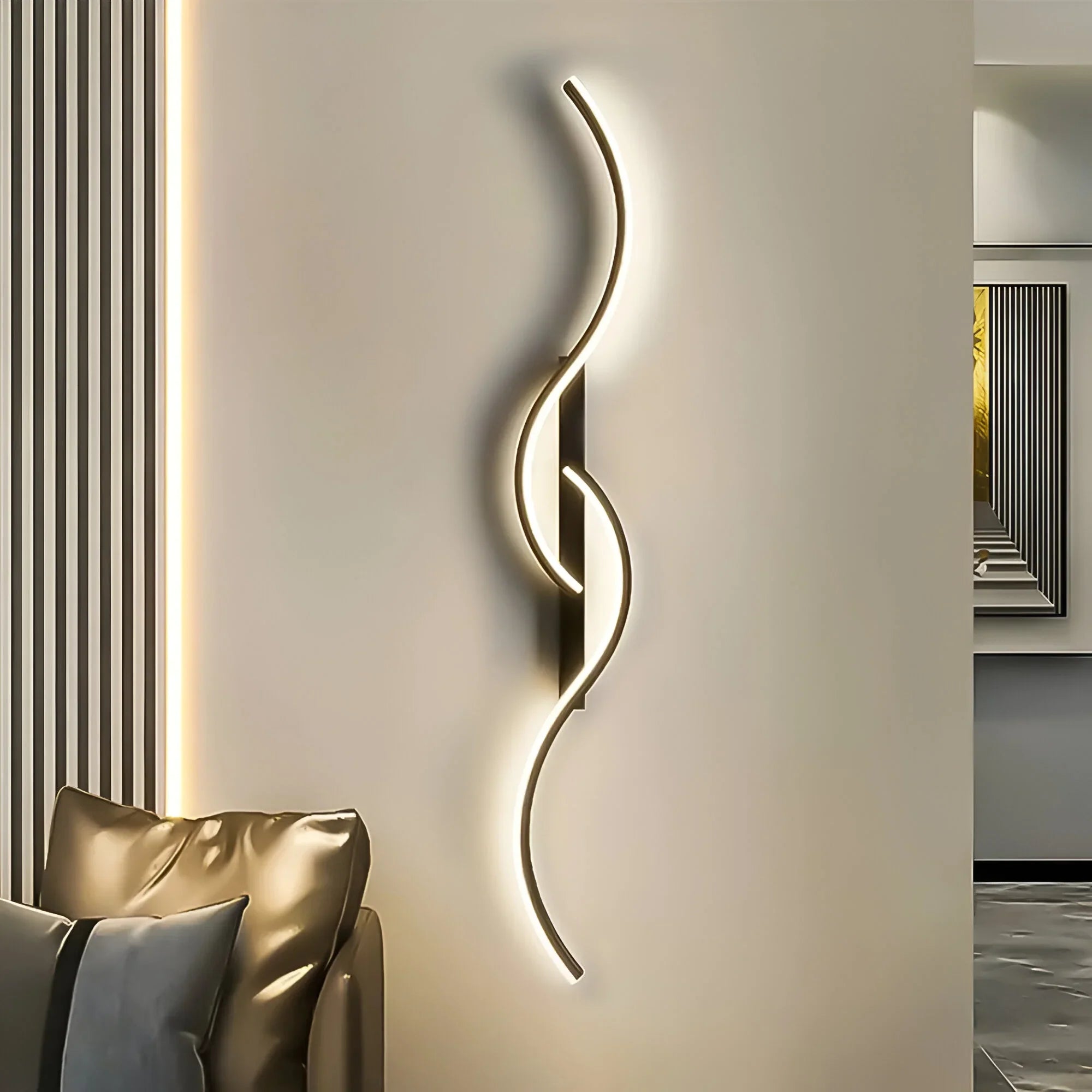 Moktan Sabai Modern LED Curved Wall Light Black
