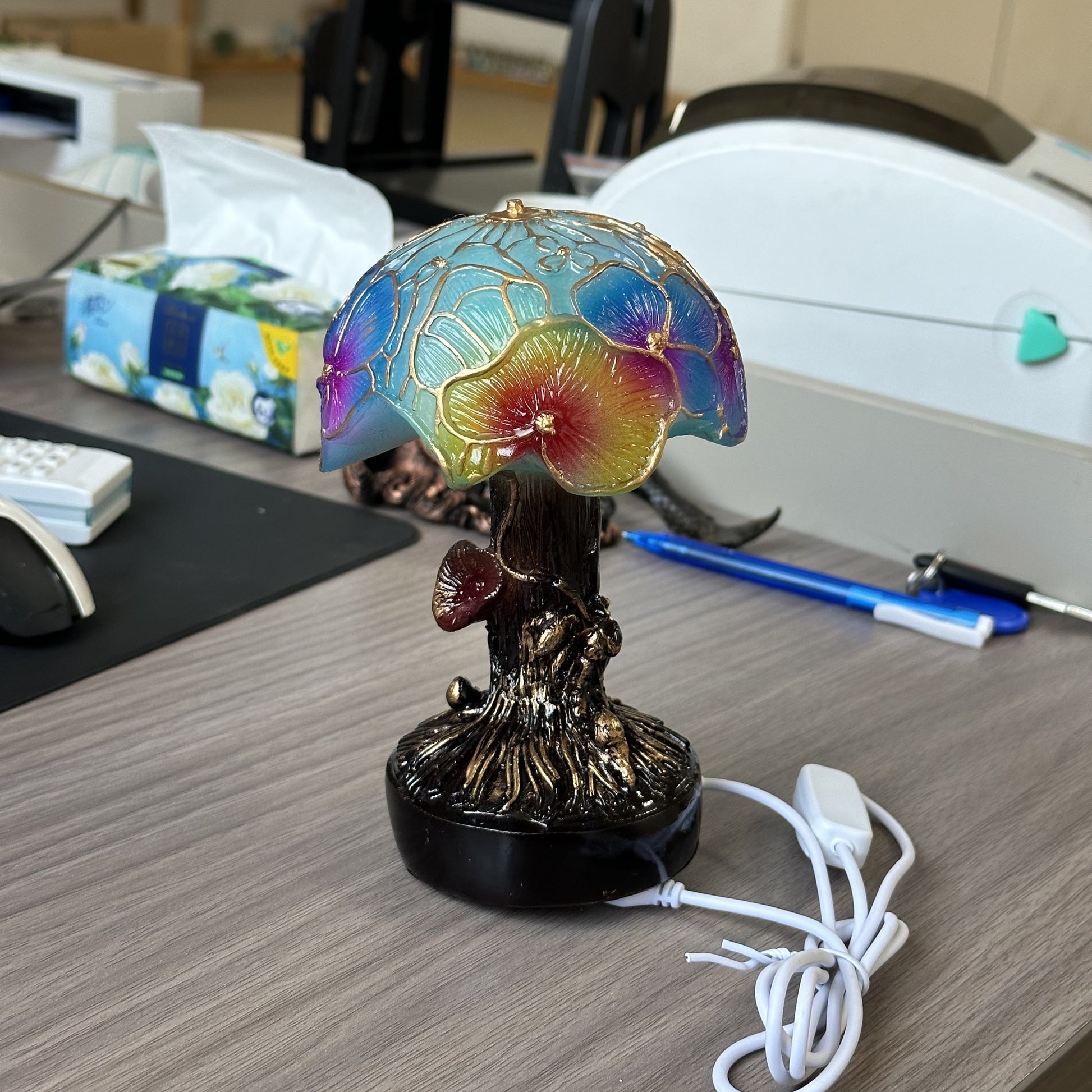 Moktan Sabai USB Resin Mushroom Lamp – Hand-Painted LED Night Light for Bedroom or Holiday Decor