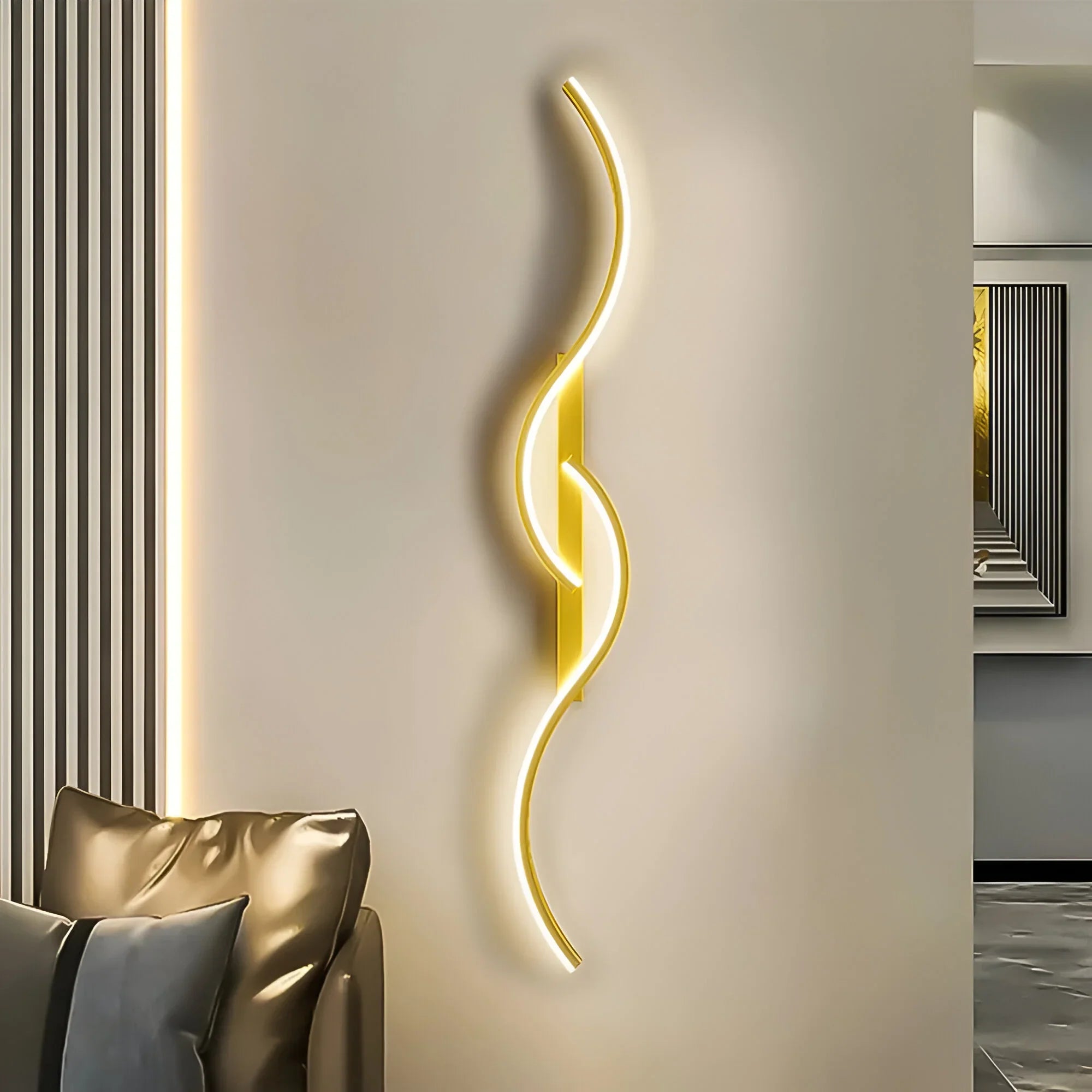 Moktan Sabai Modern LED Curved Wall Light Gold