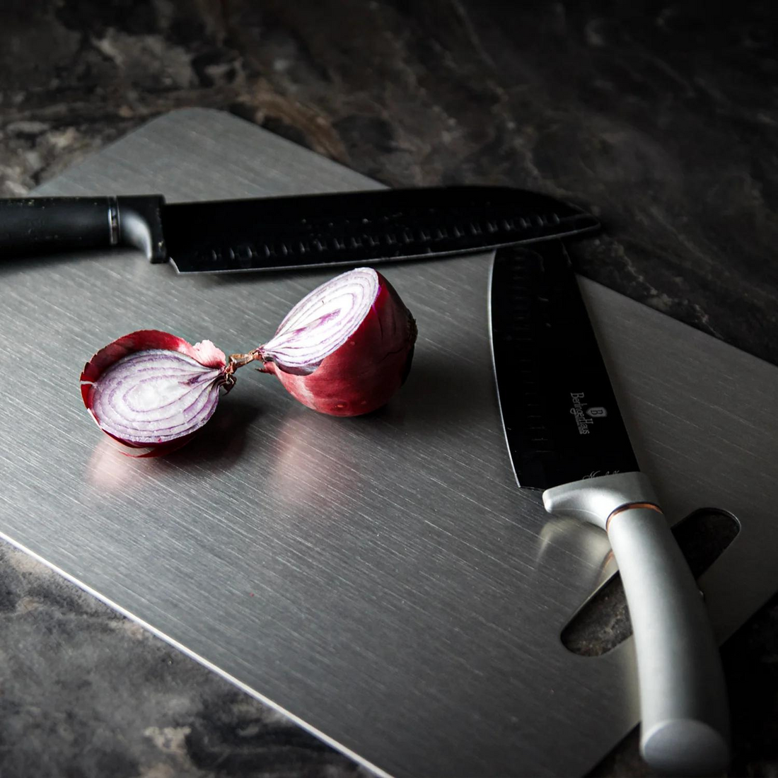 Moktan Sabai Titanium Cutting Board 100% Medical Grade Metal Kitchen Chopping Board S (30cmx20cm)