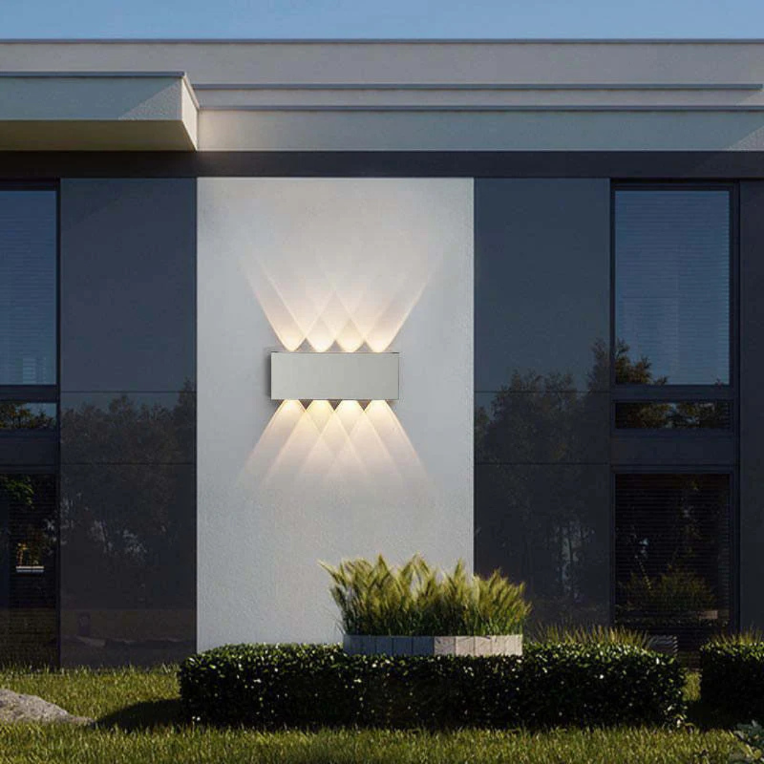 Moktan Sabai Waterproof LED Wall Light IP54 White 8W (L22cm)