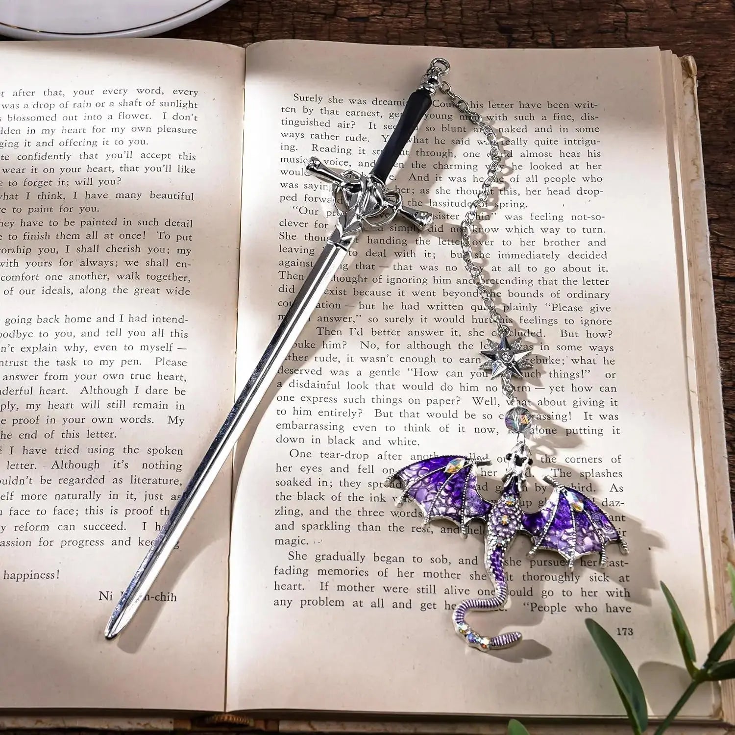 Moktan Sabai Dragon Sword Bookmark Keychain Set | Fantasy Metal Reading Accessory Bundle
