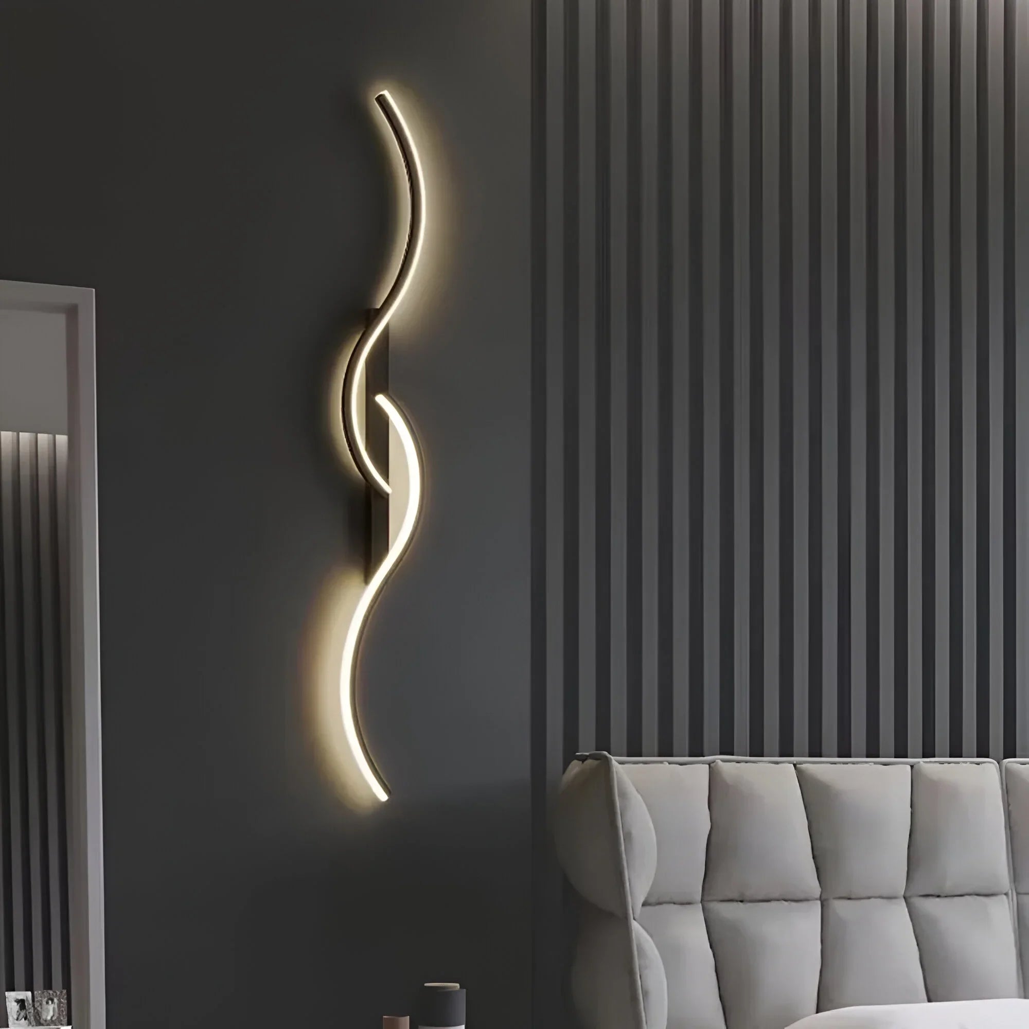 Moktan Sabai Modern LED Curved Wall Light