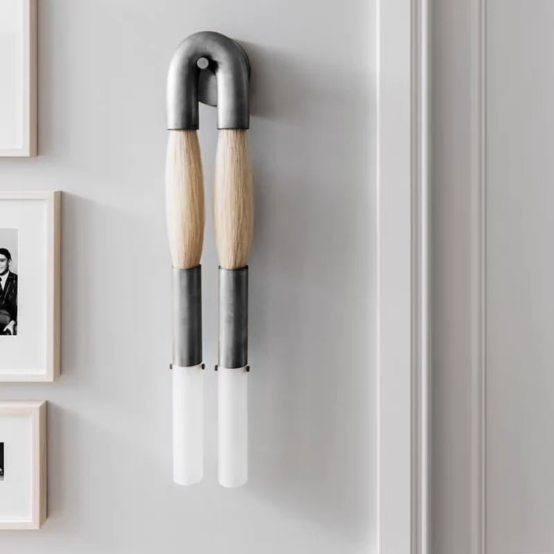 Moktan Sabai Modern Brass and Glass Wall Sconce OIL-RUBBED BRONZE PALOMINO