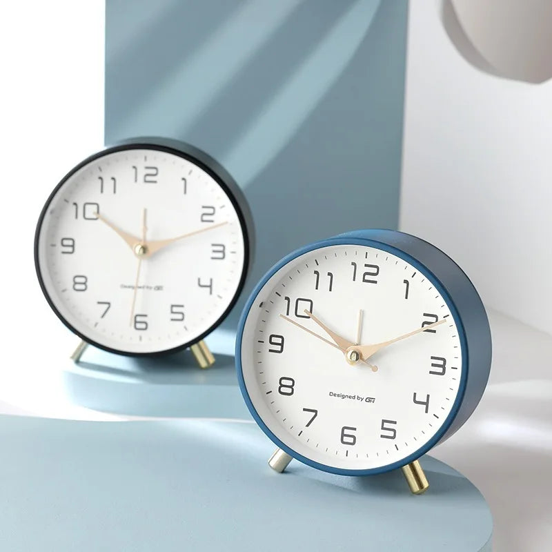 Moktan Sabai Scandinavian Silent Table Clock Modern Metal Glass Battery Operated Desk Clock