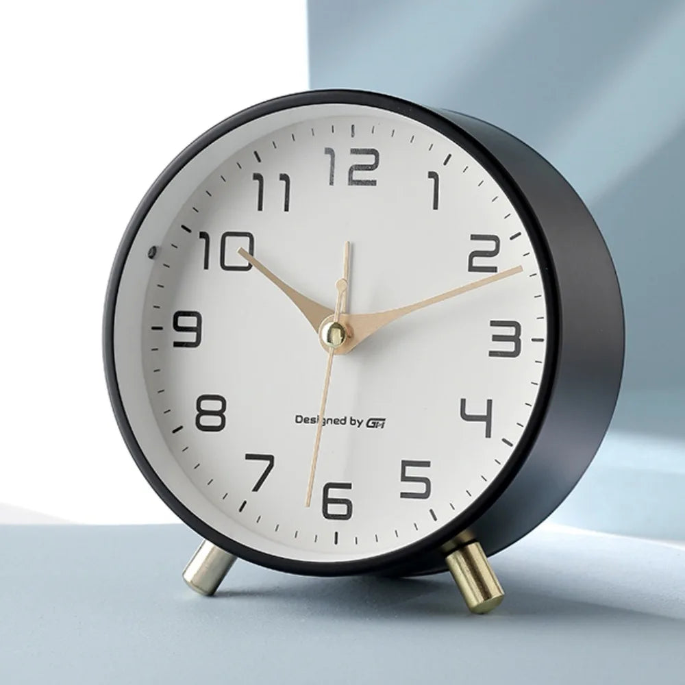Moktan Sabai Scandinavian Silent Table Clock Modern Metal Glass Battery Operated Desk Clock Black