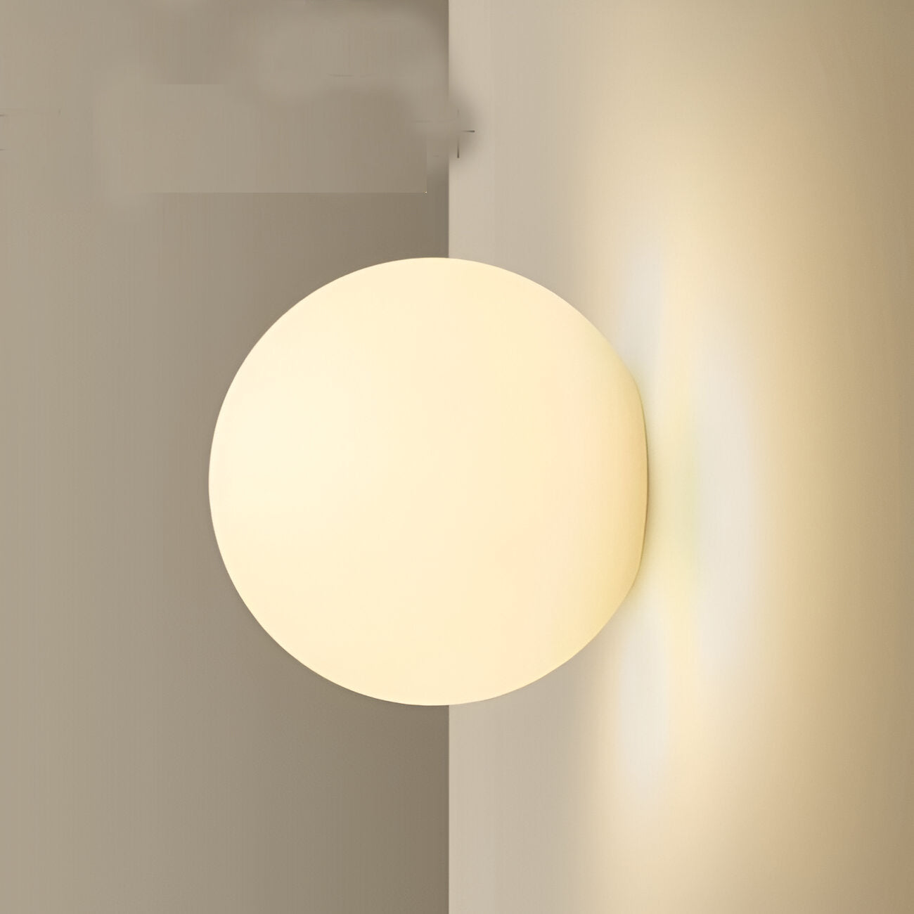 Moktan Sabai Minimalist Round Glass Wall Sconce LED 1-Light