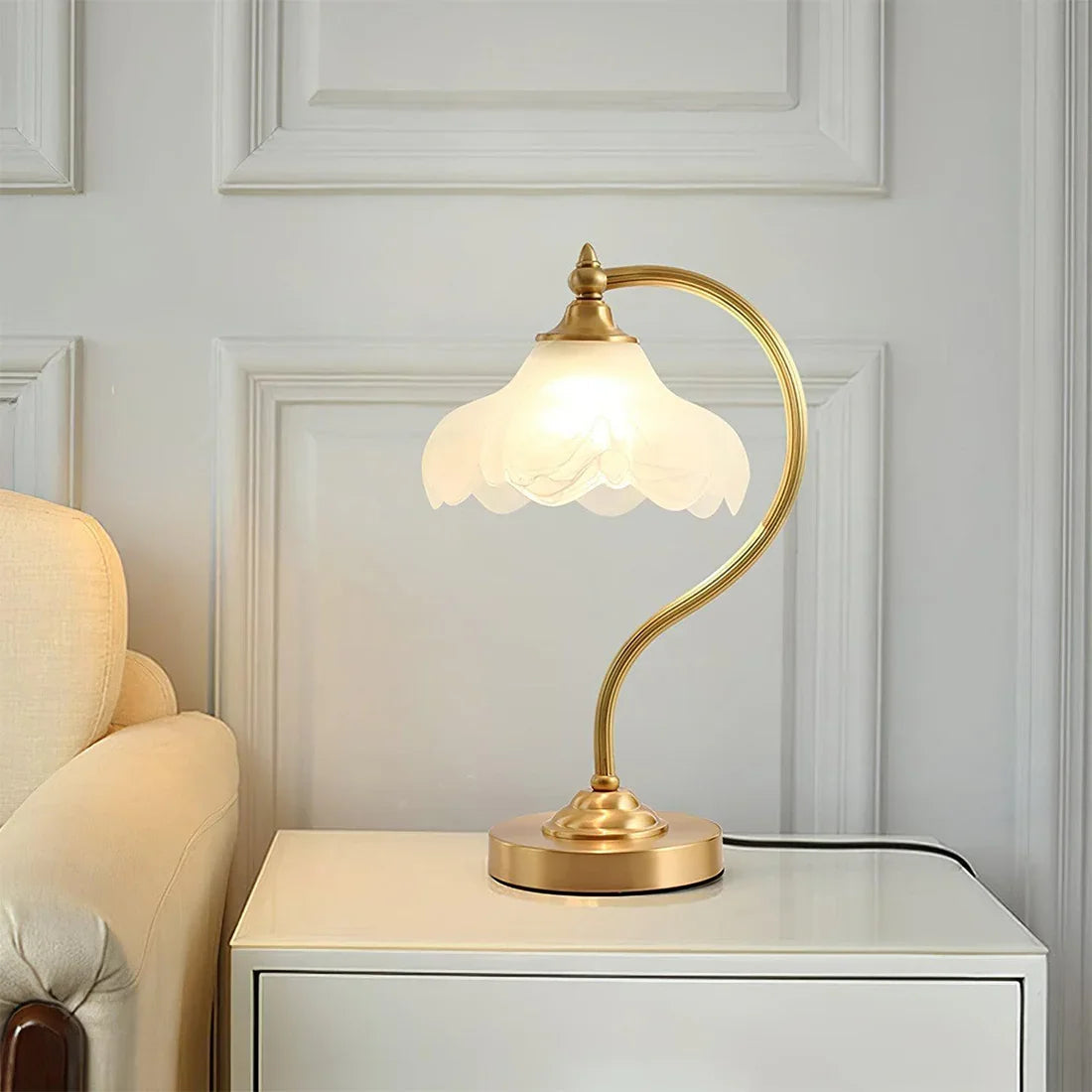 Moktan Sabai Brass Glass Petal Table Lamp E26 Dimmable 16.5" Gold Base