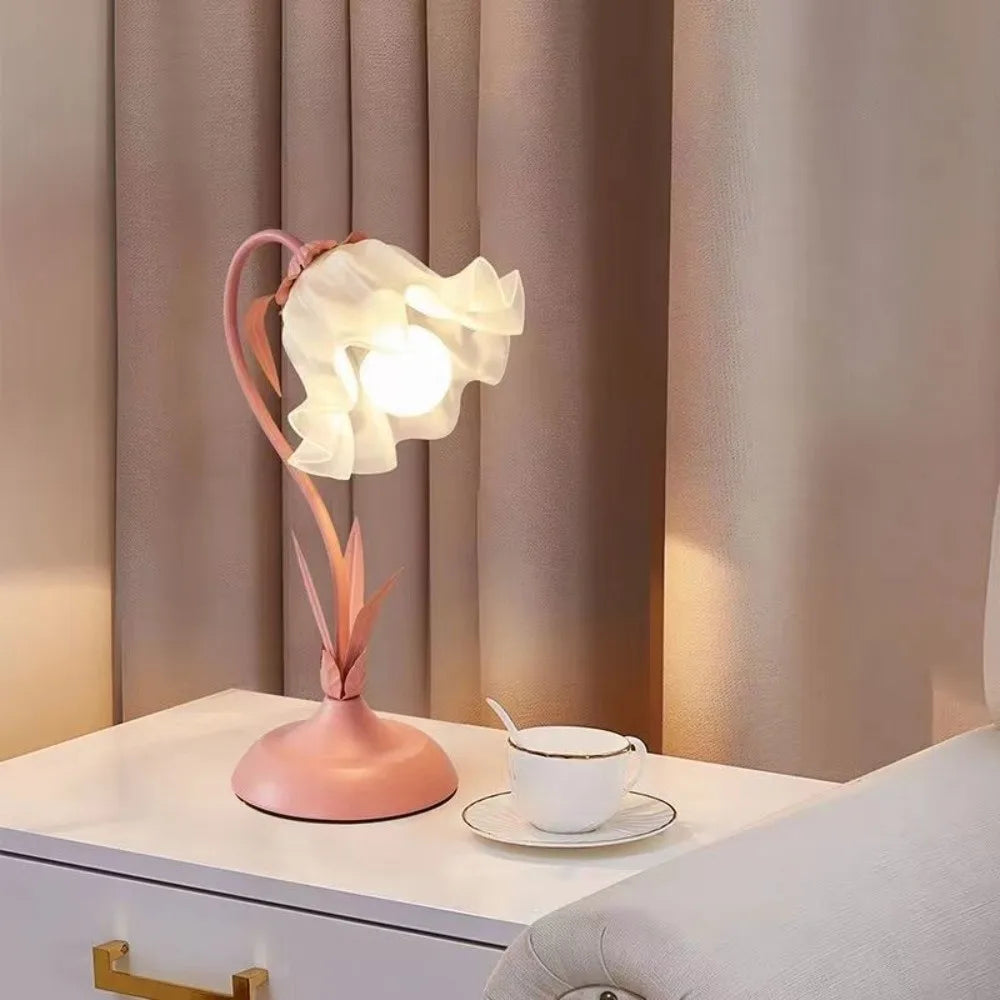 Moktan Sabai Vintage Floral LED Table Lamp Three Speed Touch Bedside Night Light Decor