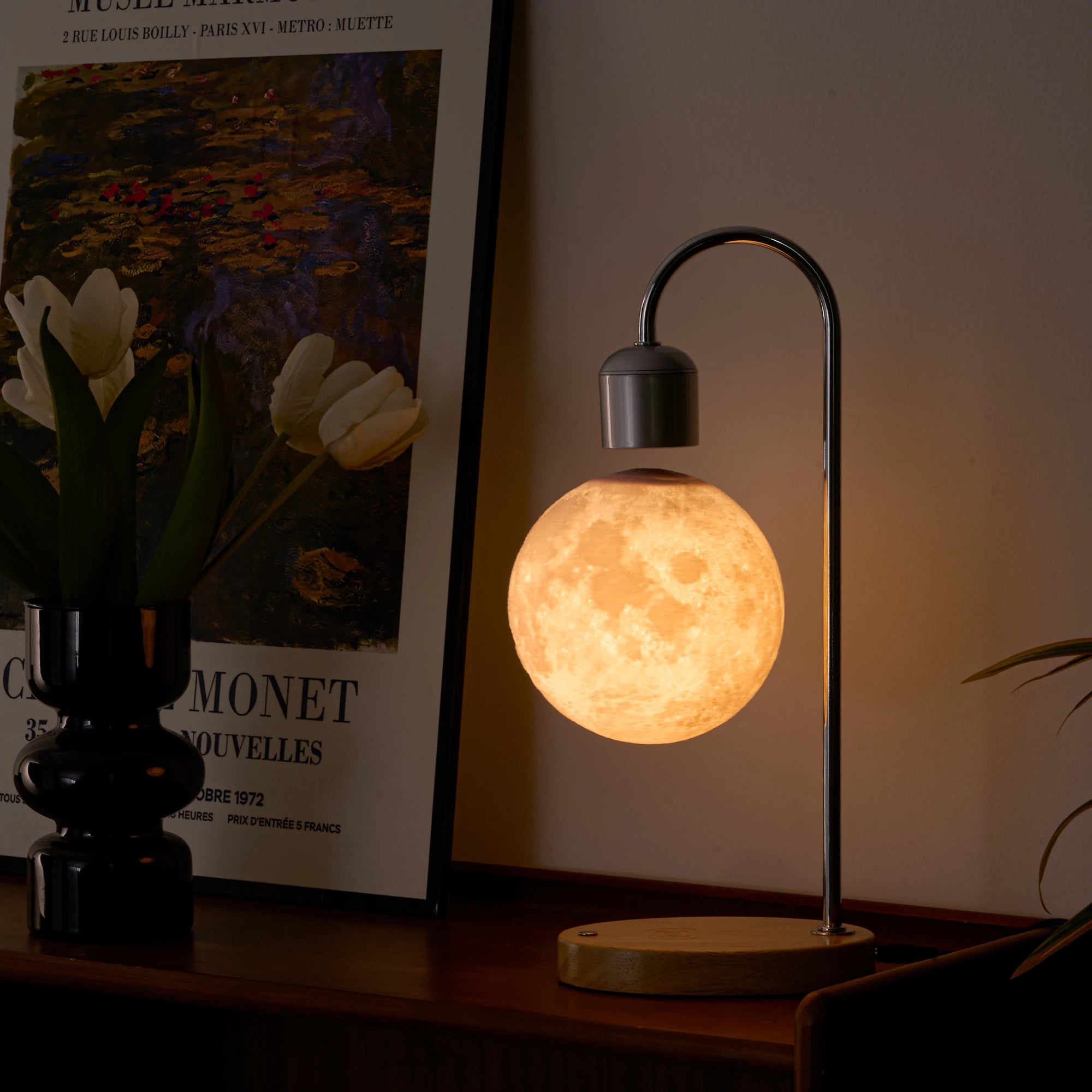 Moktan Sabai Floating Moon Lamp Magnetic Levitating LED Night Light Zero Gravity Desk Decor