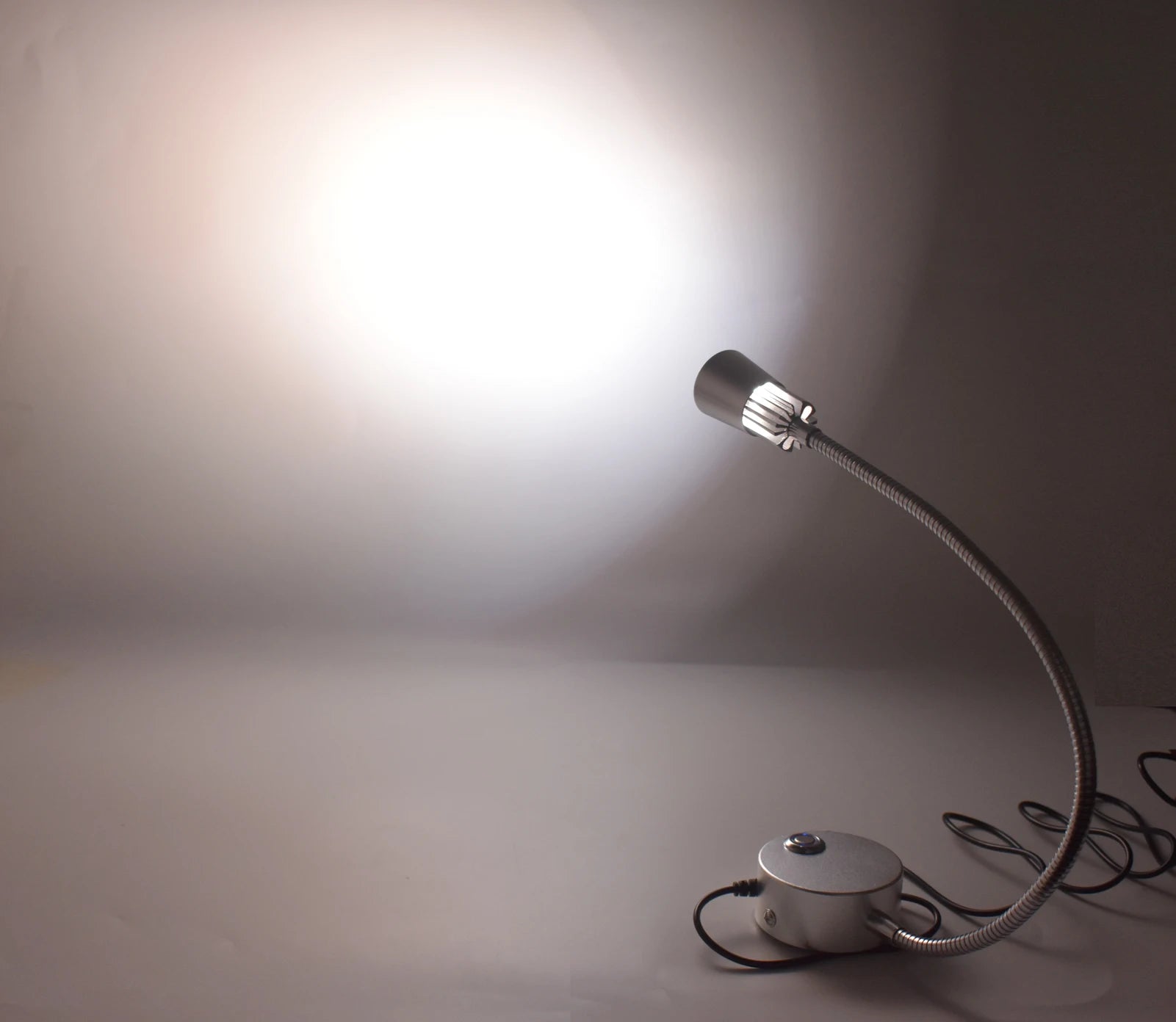 Moktan Sabai USB Wall Reading Lamp Dimmable Gooseneck Bedside Light 3CCT CRI98