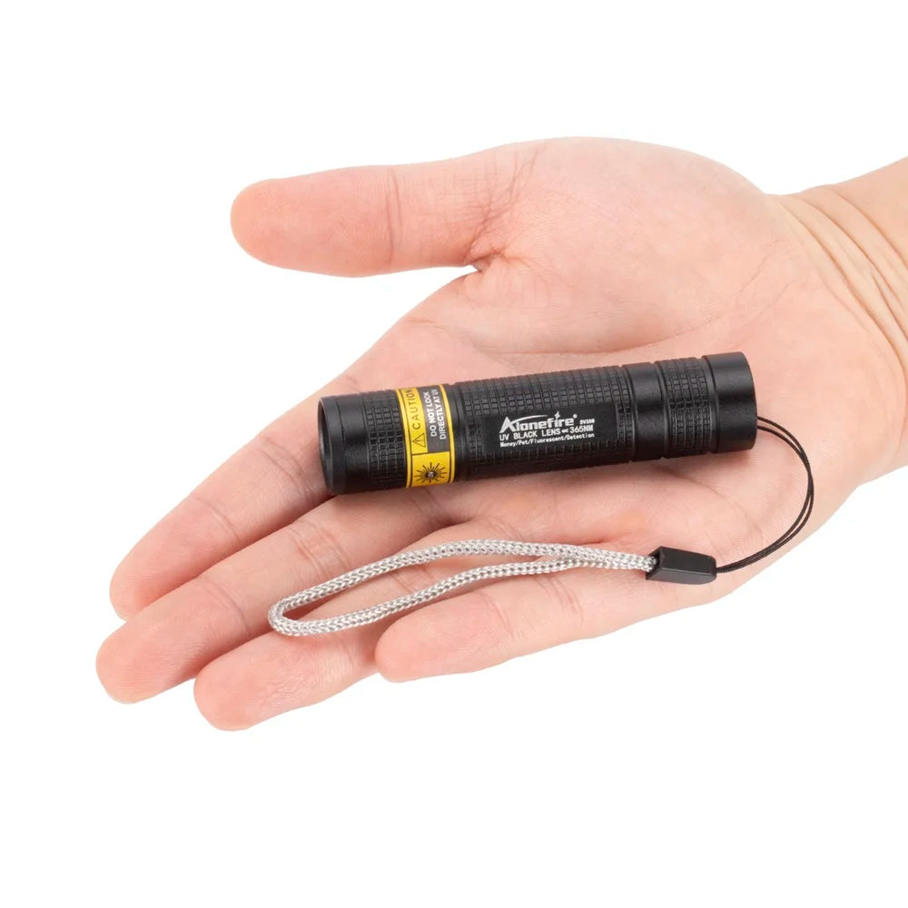Moktan Sabai 365nm UV Flashlight USB Rechargeable Mini Blacklight Pet Stain Detection