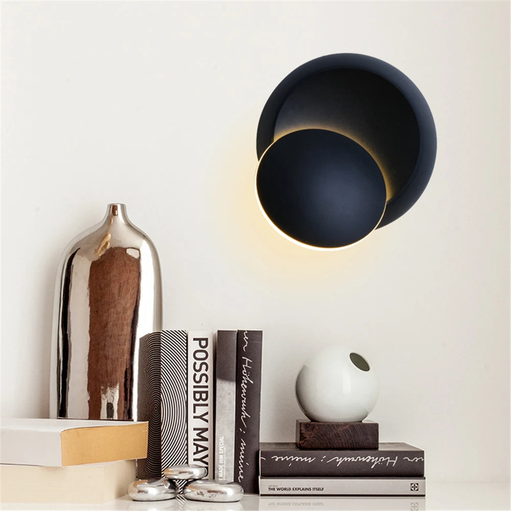 Moktan Sabai Rotatable LED Wall Light – Modern Aluminum Indoor Lamp for Bedroom & Living Room
