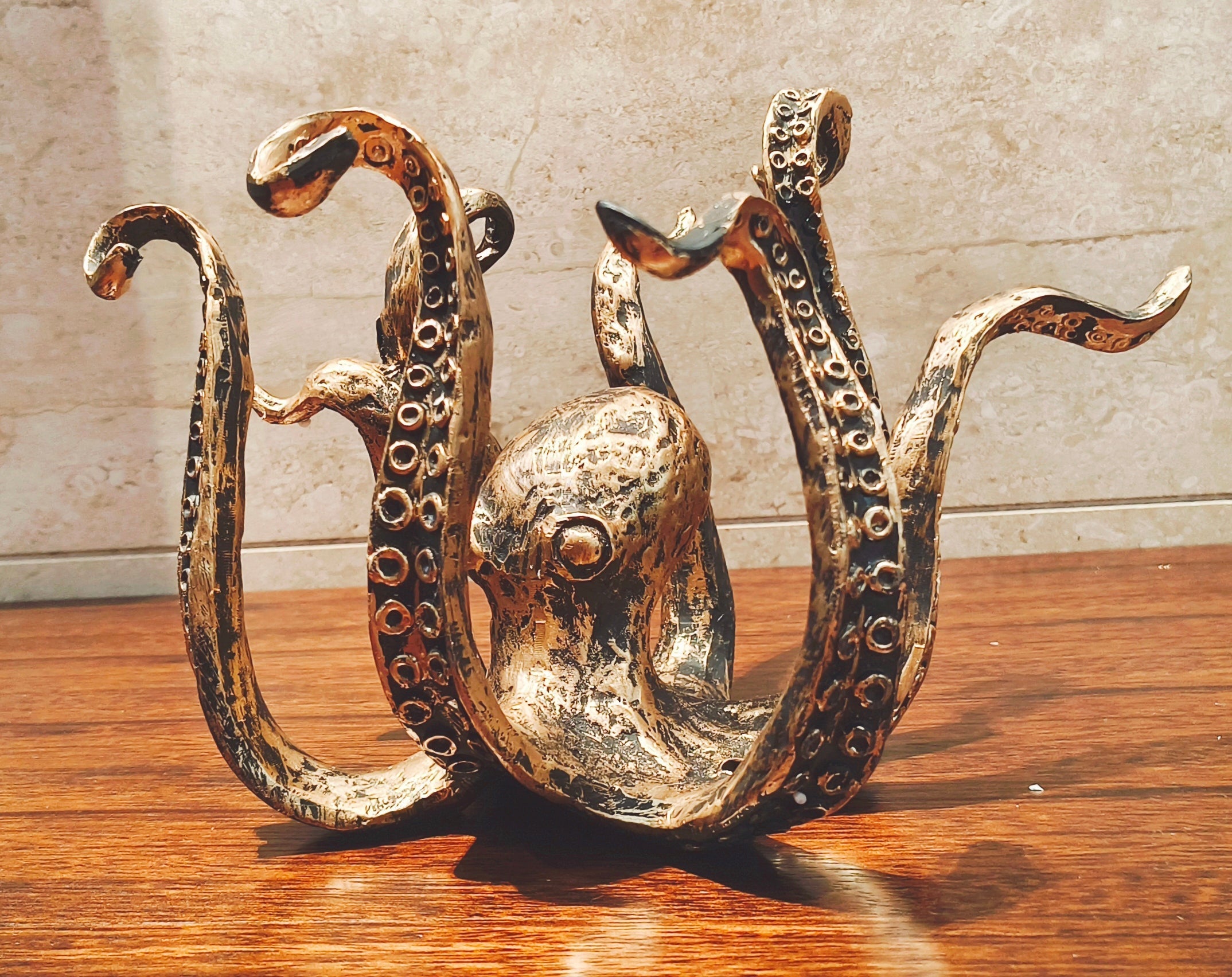 Moktan Sabai Octopus Mug Holder Stand Nautical Coffee Cup Rack Holds 8 Mugs