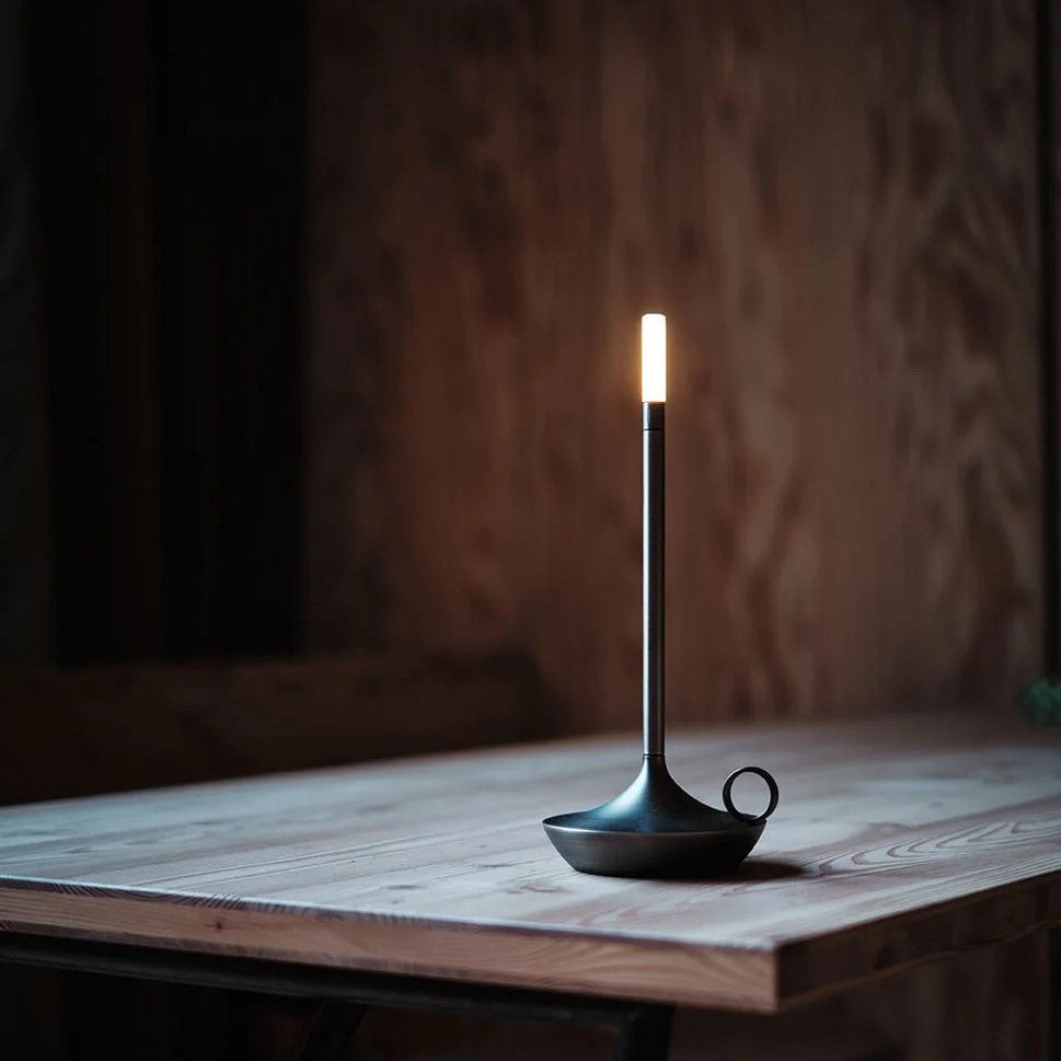 Moktan Sabai Giavi LED Table Lamp – Dimmable Cordless Candlelight USB-C Rechargeable Black