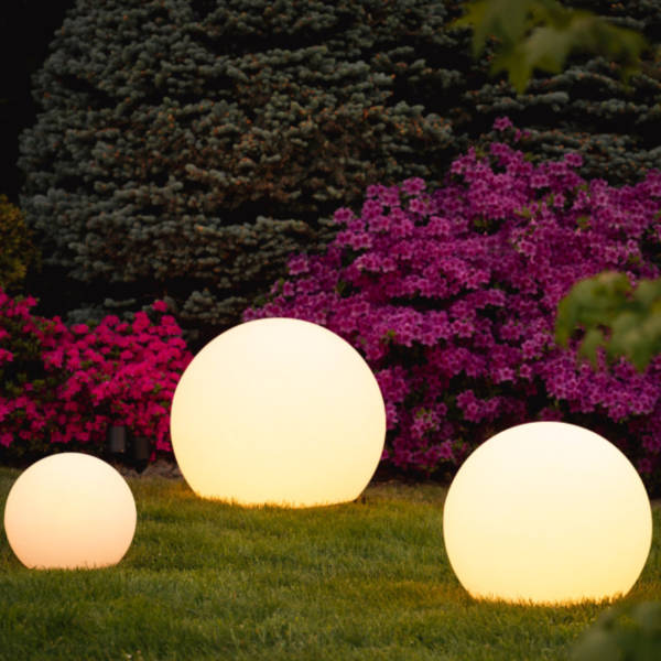 Moktan Sabai Modern PE Globe Outdoor Garden Light | Rechargeable 16 Color LED Outdoor Lamp