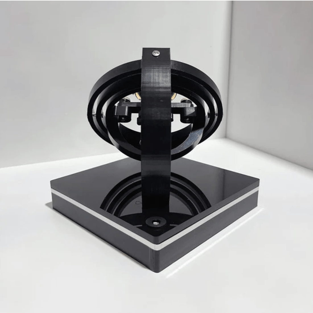 Moktan Sabai Automatic Watch Winder Box Silent Motor Watch Winder Display Case for Watches