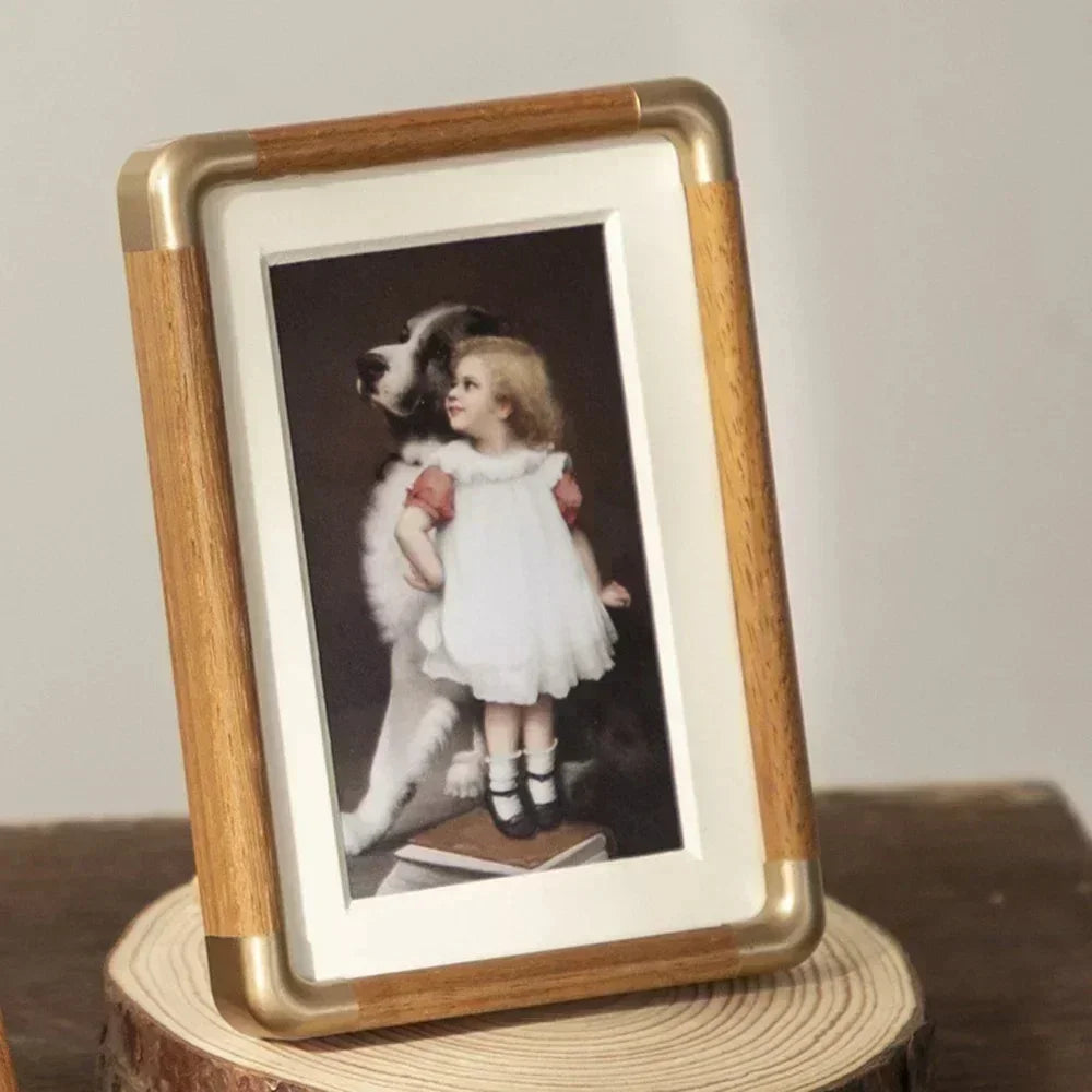 Moktan Sabai ClearView | Acrylic Desktop Photo Frame with Magnetic Closure Teak