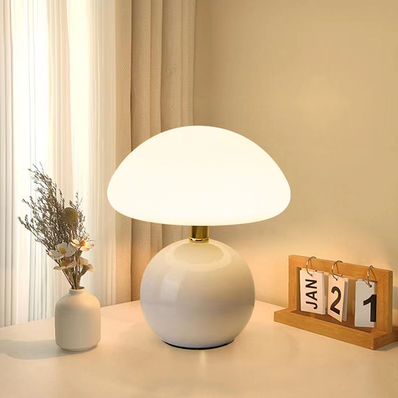 Moktan Sabai French Cream Mushroom Table Lamp